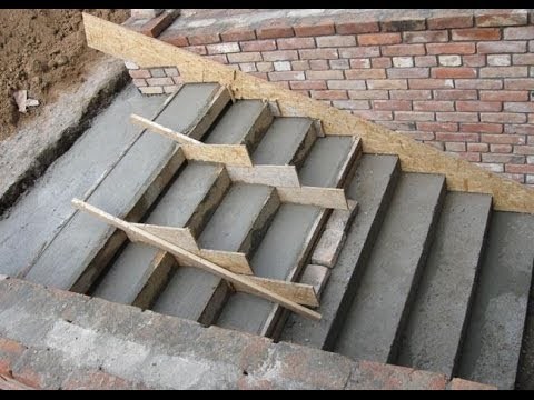 Фото бетонирования внутренней лестницы с использованием бетона М250